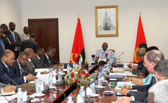 Situação socioeconómica em análise no Namibe