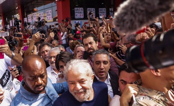 PT em alerta com o resultado da primeira pesquisa com índices de intenção de voto