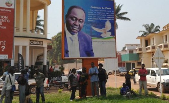 Rebeldes centro-africanos esperam negociações abertas em Libreville