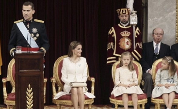 Felipe VI quer uma “monarquia renovada para um tempo novo”