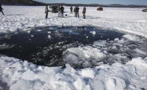 Rússia desiste de buscar meteorito que deixou mais de mil feridos