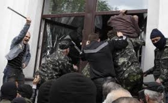 Separatistas pró-russos invadem sede da polícia em Odessa