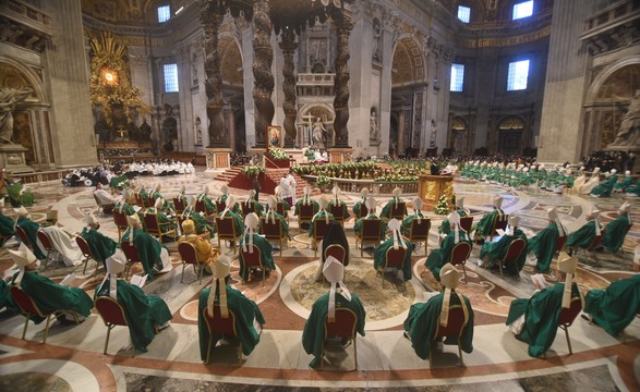 Sínodo 2023: Papa diz que Igreja precisa de um “processo de cura”