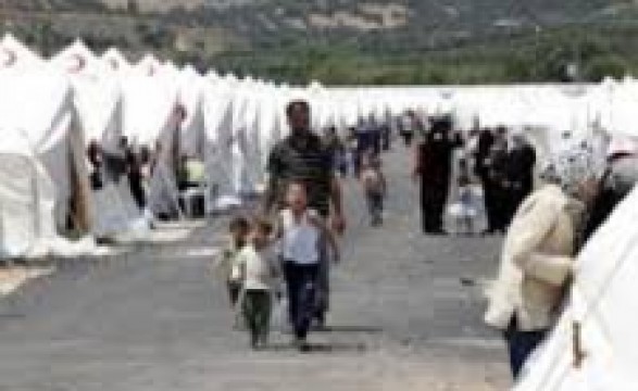 Arcebispo da Síria evoca Natal dos refugiados diante do presépio
