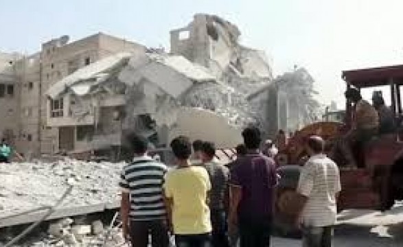 Inúmeros mortos na queda de avião num mercado na Síria