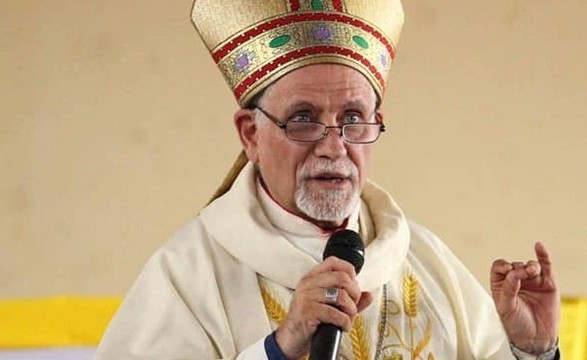 Bispo do Luena reza pelas vitimas da fome nos Bundas