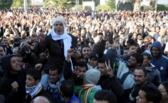 Confrontos esporádicos em manifestações na Tunísia continuam
