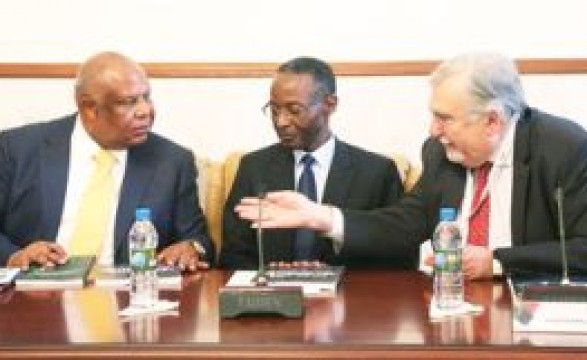 Autarquia em Angola 2017-2022 é o período garante Ministro
