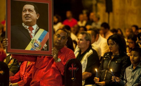 “Apareça” Presidente Chávez, “fale à Venezuela”