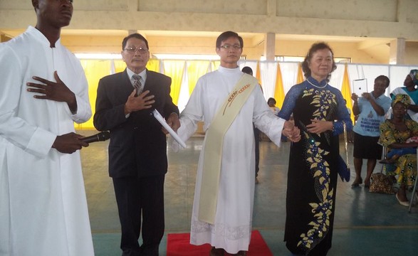 Vietnamita ordenado sacerdote na diocese do Lwena