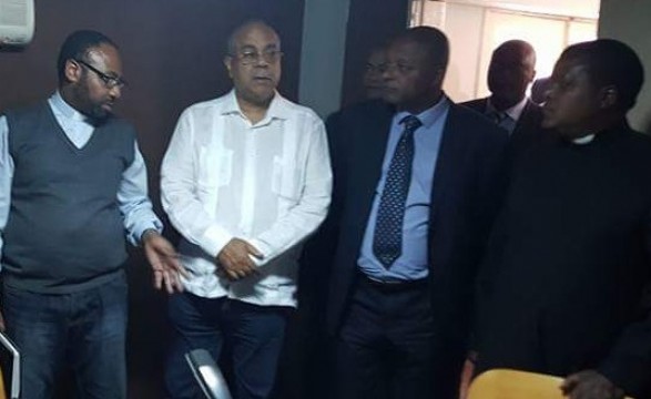 Ministro João Melo visita Ecclesia Lubango