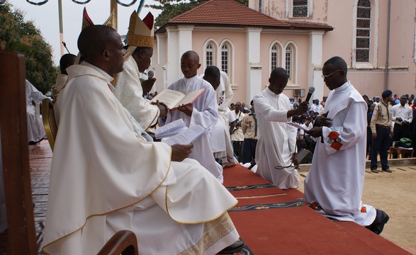 Vocacionados em Luanda realizam Pascoa