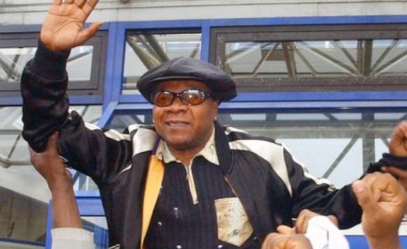 Morre músico congolês Papa Wemba 