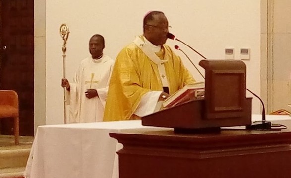 “Sede pão e vinho para o mundo” diz Arcebispo de Luanda