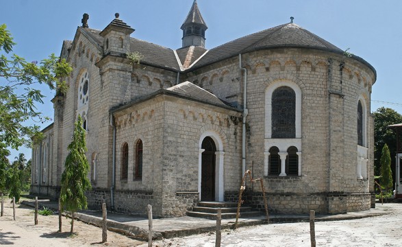 Foi ordenado Bispo Dom Moses Hamungole