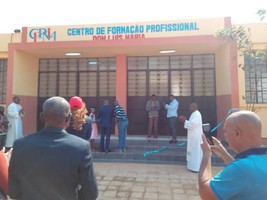 Reinaugurado centro de formação profissional Dom Luís Maria