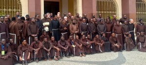 Frades Menores Capuchinhos em Angola reunidos em capítulo