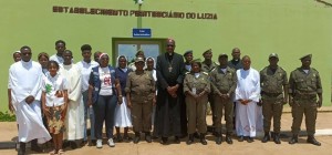 Com mensagem de fé e esperança, Arcebispo de Saurimo celebra 1º dia do ano na cadeia do Luzia