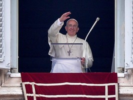 “Converter-se não é mudar de roupa mas de atitude” Papa no Angelus 