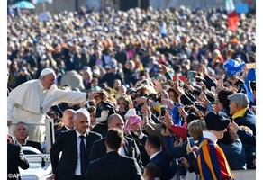 Papa aponta o diálogo para humanizar as relações