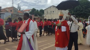 Domingo de Ramos: A igreja entra no mistério do senhor crucificado