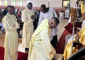 Diocese do Dundo ganha 3 novos diáconos