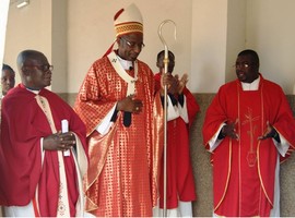 Comunidade da Sé catedral de Saurimo radiografada por Dom Imbamba 