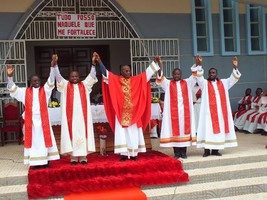 Cabinda testemunha ordenação do primeiro “filho” capuchinho 