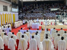 Igreja rende acção de graças pelos 25 anos de vida episcopal de Dom Mbilingi