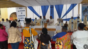 Comunidade paroquial de Nossa Senhora de Nazaré celebra festa da padroeira