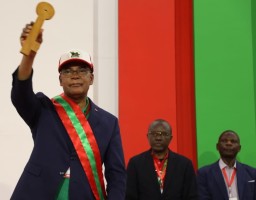 Adalberto Costa Júnior reeleito presidente da UNITA