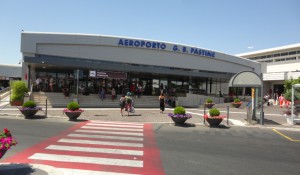 Incêndio força evacuação e encerramento do aeroporto de Roma 