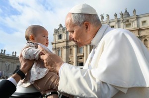 Papa: acumular riquezas não dá sentido à vida, nosso tesouro está no coração