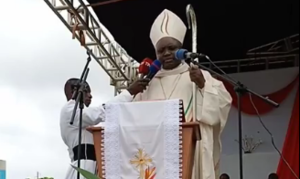 Bispo de Cabinda indignado com estado de abandono de infra-estruturas que serviram de apoio ao CAN 2010