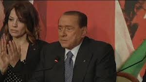 Berlusconi satisfeito por ser condenado a serviço cívico