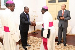 Arcebispo e Bispos da CEAST recebidos pelo vice-presidente da república 
