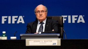 Blatter renuncia à presidência da Fifa