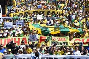Brasil esta dividido com as contestações a Dilma 