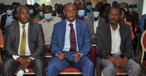 Samakuva e Chiwale acusam Chivukuvuku de deslealdade