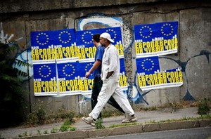 Londres pondera campanha para afastar potenciais imigrantes da Roménia e da Bulgária