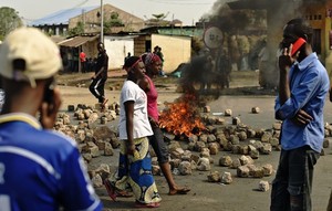 Ataques deixam mortos durante eleição presidencial do Burundi