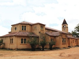 Vêm aí as Dioceses da Matala e de Caconda