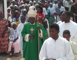 Bispo do Sumbe apela as vocações sacerdotais e religiosas em Calulu 