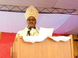 Bispo de Caxito apresenta contribuições para consolidação da paz em Angola