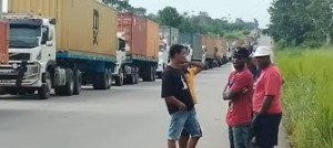 Escassez de combustível em Mbanza Congo, camionistas ameaçam condicionar transporte de mercadorias para Cabinda