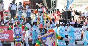 Marginal mais de 39 grupos para o desfile carnavalesco