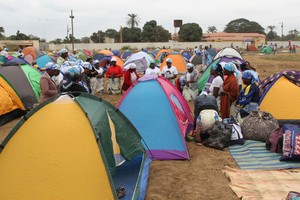 Santa Ana de Caxito fiéis já estão a colorir o recinto 