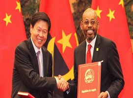 China Alarga financiamento para Angola