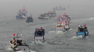 Japão cerca navios chineses