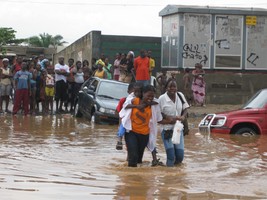 Aumentam os embaraços das chuvas em Luanda e no interior do país